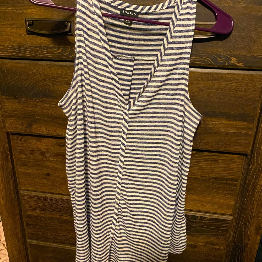 Torrid size 0 navy and white striped tank top